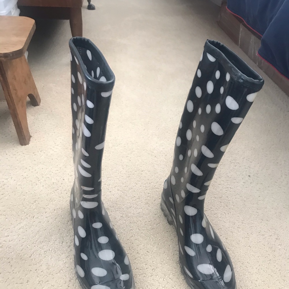 Rain boots